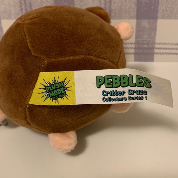 Plush Slo-Rise Critter “Pebbles” Keychain Animal squishable squeezable figit - Picture 4 of 6